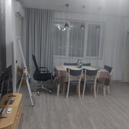 Cozy Apartment 예레반 외부 사진